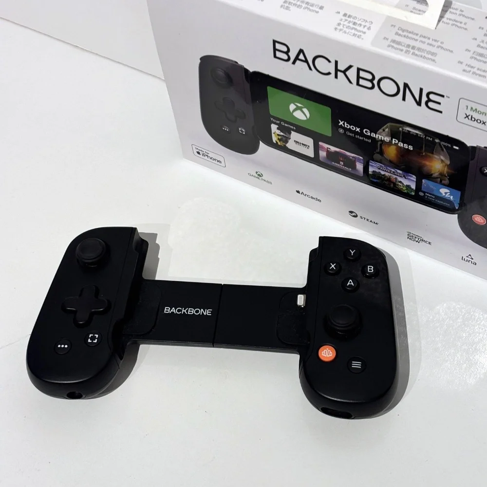 Backbone One Mobile Gaming Controller for iPhone – Xbox Edition (Lightning)
